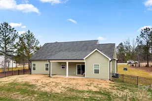 3073 Meadowcrest Dr, Clover, SC 29710 - Photo 37