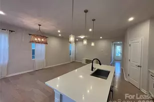 5200 Somerset Hill Ln, Charlotte, NC 28269 - Photo 17