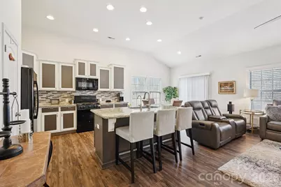 10323 Kempsford Drive, Charlotte, NC 28262 - Photo 5