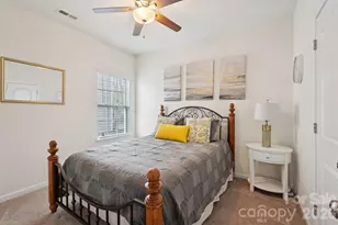 10323 Kempsford Dr, Charlotte, NC 28262 - Photo 11