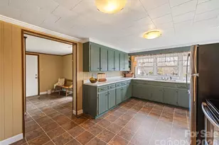 15 Whitted Rd, Canton, NC 28716 - Photo 15