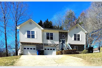 1609 Indian Springs Drive NW #35, Conover, NC 28613 - Photo 1