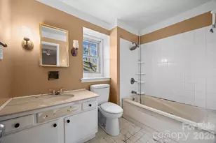 6200 Cross Creek Ln, Charlotte, NC 28212 - Photo 17