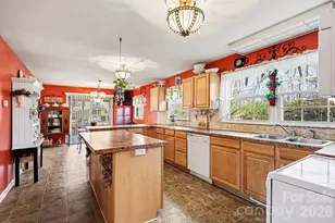 324 Windsor Dr, Salisbury, NC 28144 - Photo 9