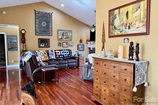 101 Rivercliff Dr, Hudson, NC 28638 - Photo 5