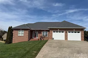 101 Rivercliff Dr, Hudson, NC 28638 - Photo 1