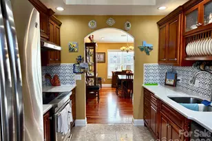 101 Rivercliff Dr, Hudson, NC 28638 - Photo 9