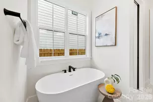 2025 South St, Charlotte, NC 28208 - Photo 25