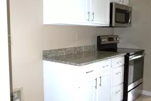 115 W Bank Dr, Charlotte, NC 28214 - Photo 5