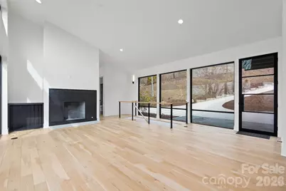 751 New Sprout Lane, Hendersonville, NC 28732 - Photo 5