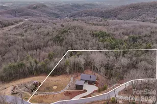 751 New Sprout Ln, Hendersonville, NC 28792 - Photo 3