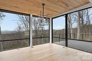 751 New Sprout Ln, Hendersonville, NC 28792 - Photo 15