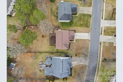 9832 Ashburton Drive, Charlotte, NC 28216 - Photo 45