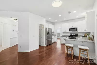 9832 Ashburton Drive, Charlotte, NC 28216 - Photo 9