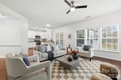 9832 Ashburton Drive, Charlotte, NC 28216 - Photo 17