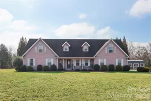 130 Crestview St, Canton, NC 28716 - Photo 5