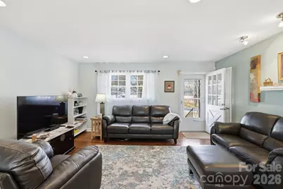 324 17th Avenue NE, Hickory, NC 28601 - Photo 13