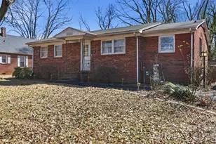 324 17th Ave NE, Hickory, NC 28601 - Photo 3