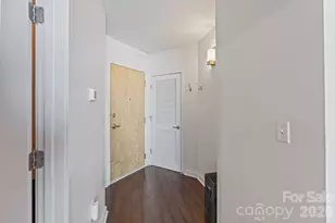 210 N Church St, Charlotte, NC 28202 - Photo 7