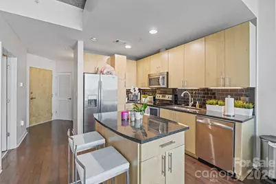 210 N Church Street #2411, Charlotte, NC 28202 - Photo 9