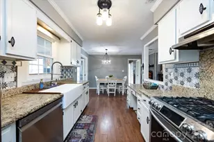 5042 Virginian Ln, Charlotte, NC 28226 - Photo 11