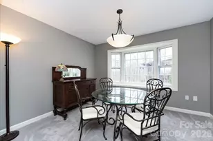 5042 Virginian Ln, Charlotte, NC 28226 - Photo 7