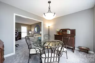 5042 Virginian Ln, Charlotte, NC 28226 - Photo 9