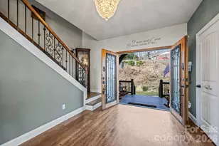 410 Lamp Post Dr, Zirconia, NC 28790 - Photo 11