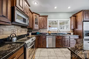 410 Lamp Post Dr, Zirconia, NC 28790 - Photo 17