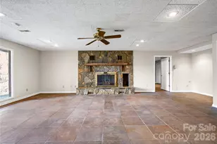 16631 Harbor View Rd, Charlotte, NC 28278 - Photo 19