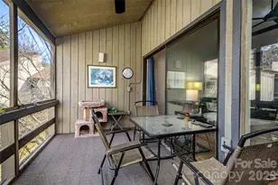 8 Lakemoor Ln, Hendersonville, NC 28739 - Photo 37