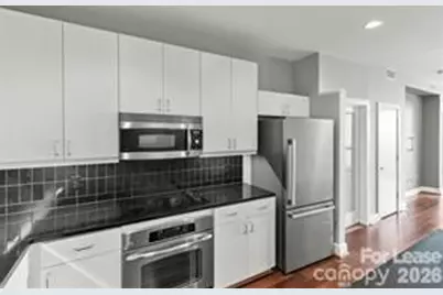 333 W Trade Street #1401, Charlotte, NC 28202 - Photo 3