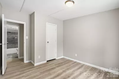 517 Ridgeway Place SW, Lenoir, NC 26845 - Photo 17