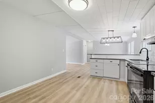 517 Ridgeway Pl SW, Lenoir, NC 26845 - Photo 13