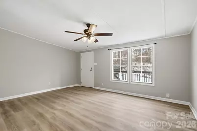 517 Ridgeway Place SW, Lenoir, NC 26845 - Photo 5