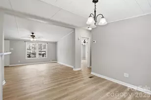 517 Ridgeway Pl SW, Lenoir, NC 26845 - Photo 11