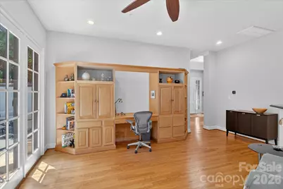 306 Wendover Heights Circle, Charlotte, NC 28211 - Photo 17