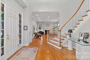 306 Wendover Heights Cir, Charlotte, NC 28211 - Photo 9