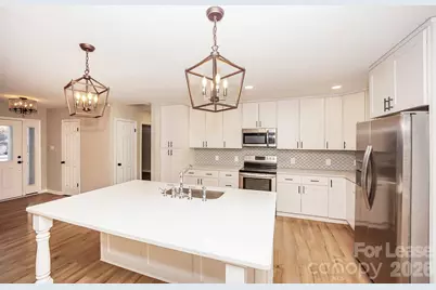 305 Camelot Drive, Statesville, NC 28625 - Photo 9