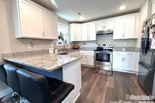 606 E Carpenter St, Dallas, NC 28034 - Photo 3