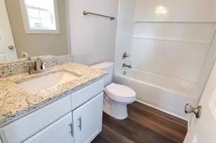 606 E Carpenter St, Dallas, NC 28034 - Photo 7