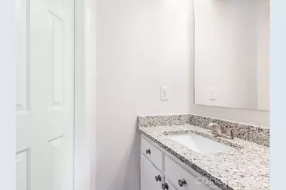 9453 Kings Falls Drive, Charlotte, NC 28210 - Photo 17