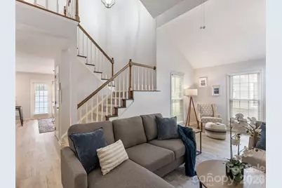 9453 Kings Falls Drive, Charlotte, NC 28210 - Photo 5