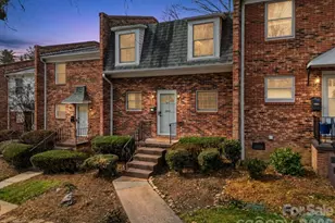 1409 Kensington Rd, Hendersonville, NC 28791 - Photo 1