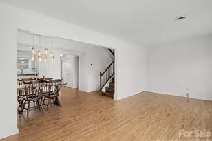 1409 Kensington Rd, Hendersonville, NC 28791 - Photo 15