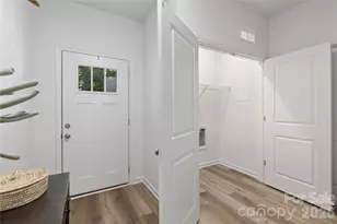 2000 Juniper Dr, Charlotte, NC 28269 - Photo 5