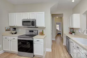 15819 Robins Way, Huntersville, NC 28078 - Photo 9