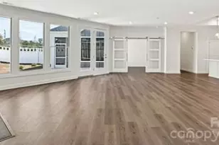 4184 Crk Brg Cir, Charlotte, NC 28213 - Photo 5