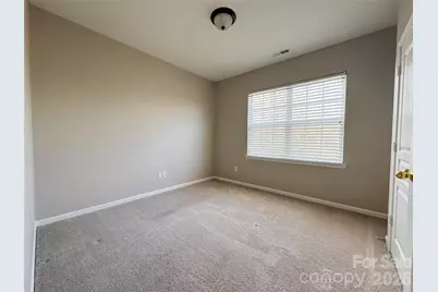 4102 Barclay Forest Drive, Charlotte, NC 28213 - Photo 37