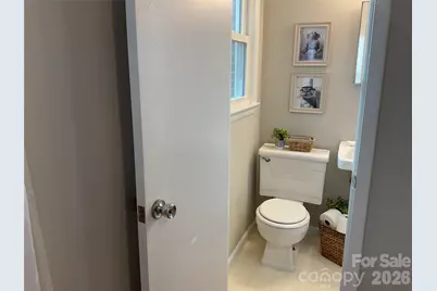 2132 14th Avenue Drive NE, Hickory, NC 28601 - Photo 11